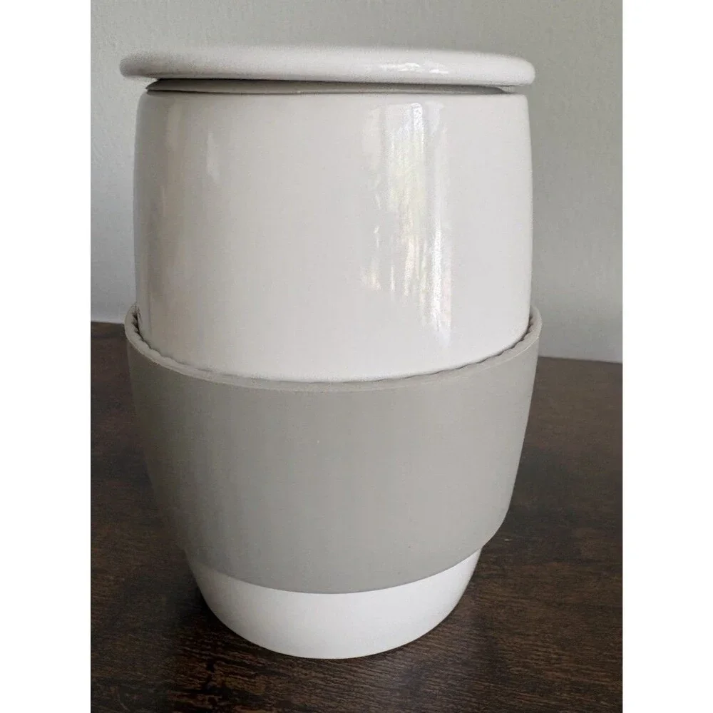 Pampered Chef 1529 Ceramic Egg Cooker Microwave Mug Cake Muffin Maker White
